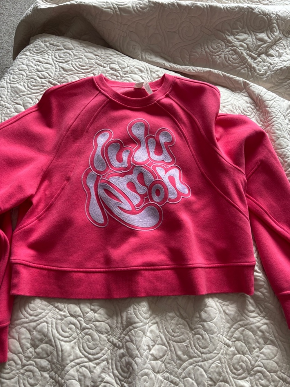 lululemon athletica Hot Pink Crewneck Sweater with White Graphic size m/l